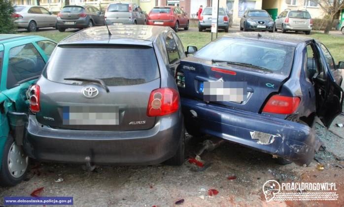 Szalona jazda pijanego kierowcy. 24-latek uszkodził 19 samochodów!
