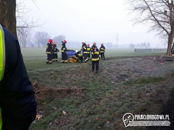 Groźne dachowanie seata w Sławicach pod Opolem!
