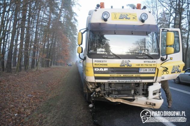 Ciężarna kobieta ranna po zderzeniu samochodu osobowego z ciężarówką!
