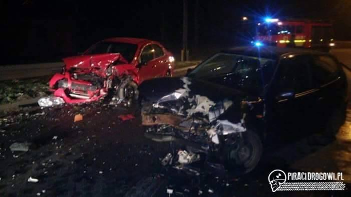 Zderzenie dwóch osobówek na drodze wojewódzkiej 417!