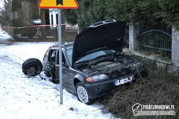 Pijana kierująca BMW rozbiła się na... drugim BMW!
