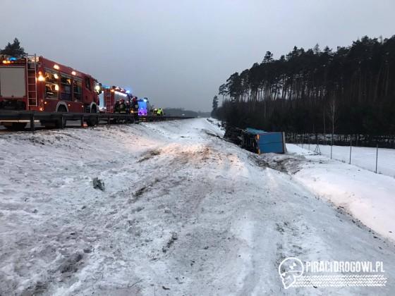 Wypadek ciężarówki na autostradzie A4!